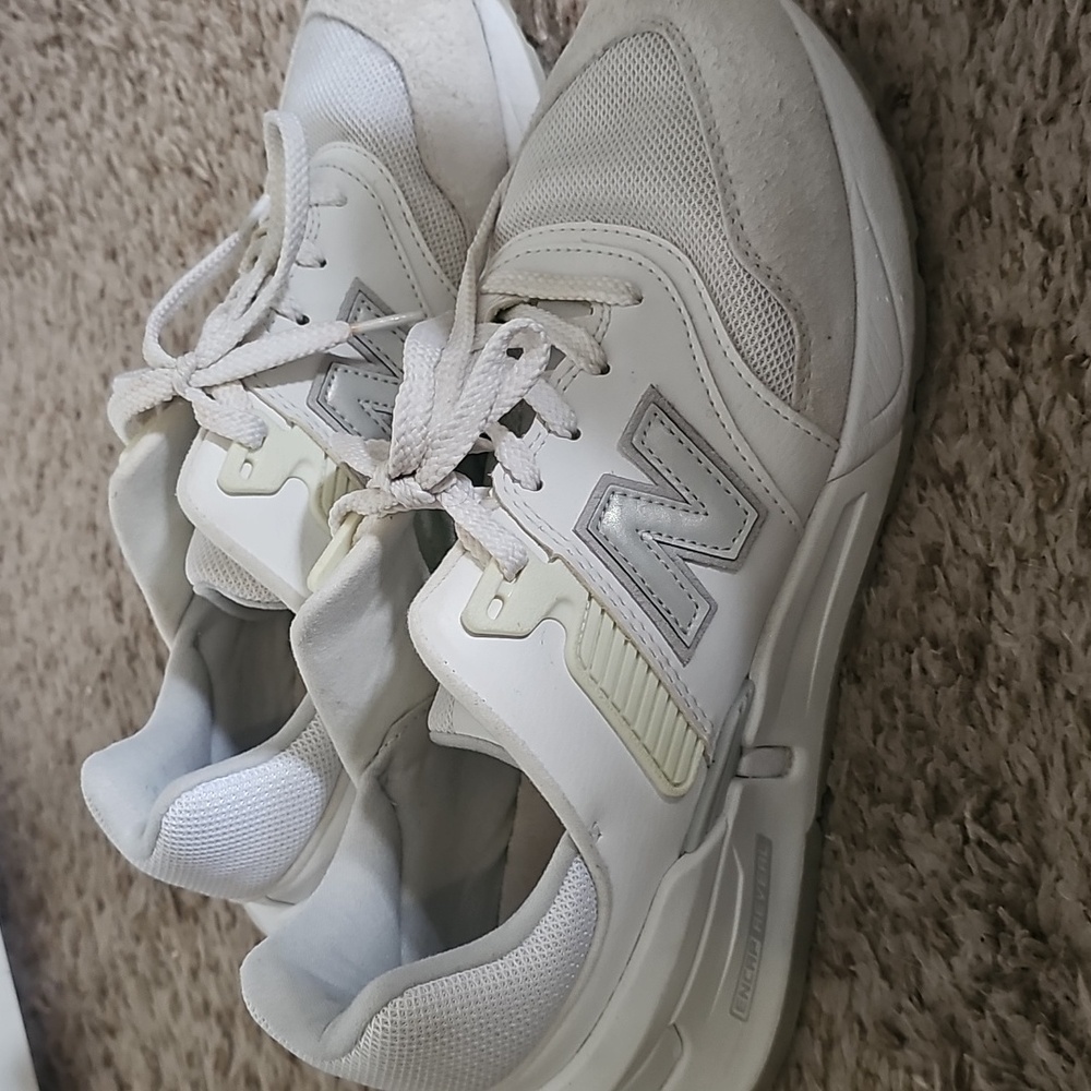 New Balance 997S Shoes